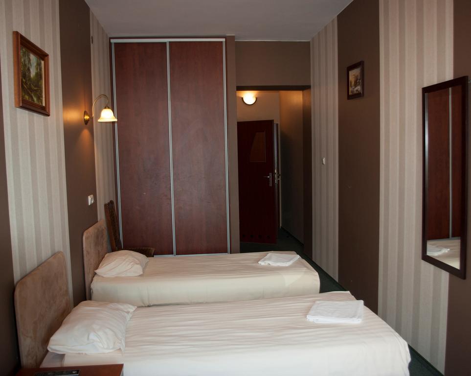Hotel Nad Rzeczka Torun Luaran gambar